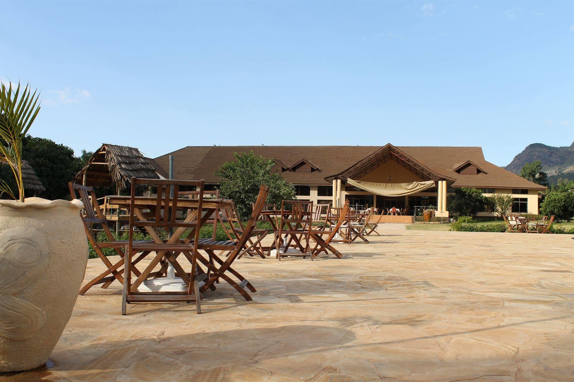 Nashera Hotel Morogoro Exterior foto